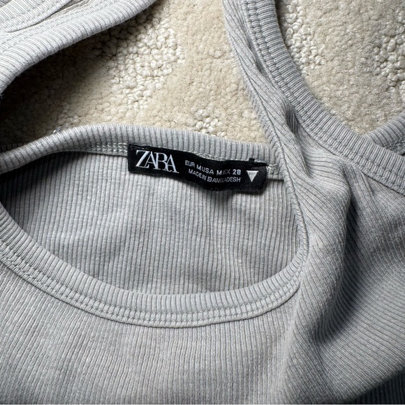 Zara Set - Picture 3 of 3